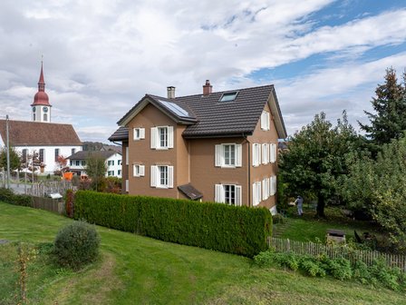 Einfamilienhaus in Auw mit feuchtem Keller